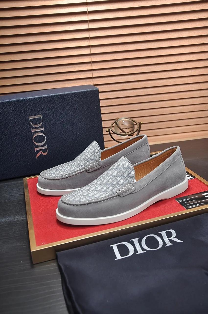 Men's shoes 💰520💶 [Dior] high-end goods Niuli original order quality Dior —🆘. Dior original order purchasing, high-end leather shoes, fabric: imported cowhide from Italy ➕ water-dyed cowhide/cowhide lining ➕ special original outsole, fine workmanship, real-life shooting 🎬 size: 38-45 (customized at 45)